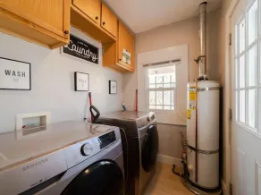 Spacious 3BR Home + Private 2BR Guest house – Ideal for Groups - Image 2