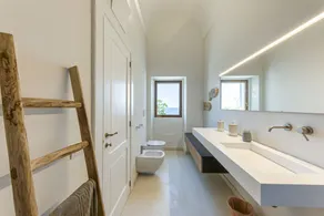Breathtaking high end villa w/spectacular sea view - Image 2