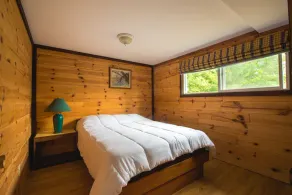 Bela 3 Bdrm + Bunkie Waterfront Cottage perto de Gull Lake - Image 4