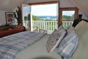 Large Cottage w Ocean Views. - Image 4