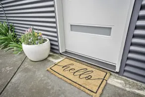 Stylish new studio apartment easy walk to beach - Perfect for romantic getaway - Image 3