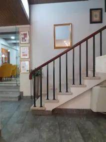 Hotel Square - Image 3