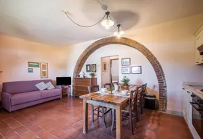 Bauernhaus 'Podere Del Pereto Bio- 203' mit Gemeinschaftspool, privatem Garten und WLAN - Image 5