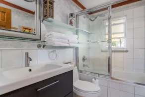 4 BR. 2 BAD, 15 MINS TIL JONES STRAND, 8 MINS TIL RIVIERA, GANG TIL TOG TIL NYC - Image 3