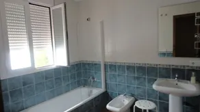 NJUT AV VÅRT HUS OCH Koppla av i ett lugnt och underbart miljö. - Image 2