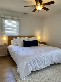 Leesburg Hideaway- King Bed + Private Backyard - Image 4