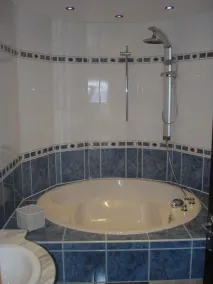 VILLA / FERIEHUS MELLEM GOLFKURS OG STRAND MED POOL SAUNA OG JACUZZI - Image 4