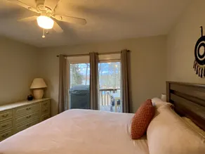 Mid Century 4 BR Lake Hartwell Home with Great views, good vibes, + large dock - Image 3