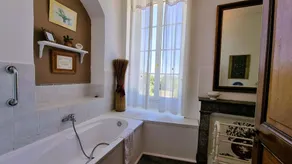 Castillo de 8 habitaciones con piscina privada, Chateau De Rochebonne - Image 2