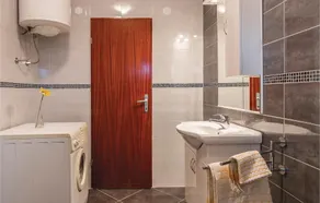 2 quartos Alojamento em Sikici - Image 4