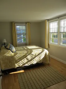 Le confort de la maison avec charme Cape Cod, à pied de la plage! Wifi - Image 5