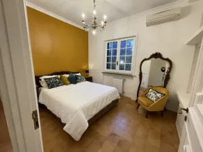 Delightful stylish house with private garden close to downtown - Image 5