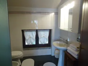 Apartamento para 2 adultos. + 1 niño, gran vista, a 200 metros del lago / playa, jardín - Image 2