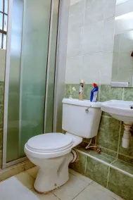Spacious Private-gated Villa Just 7kms From Jomo Kenyatta International Airport - Image 5