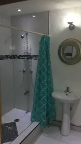 Gated community apt in residential area - Image 3
