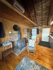 Peaceful.... Lakefront Cottage... Kayakers Paradise.... - Image 2