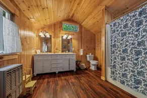 🐾Boyd - Rustic, spacious, dog friendly home on Mooselookmeguntic Lake - Image 4