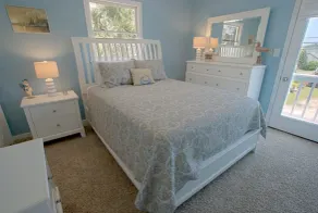 Face au navire: 3 BR / 2 BA maison unifamiliale à Carolina Beach, pour 6 personnes - Image 4