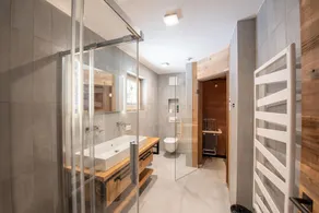 Modern chalet with mountain view, sauna, and close to the slopes - Image 4