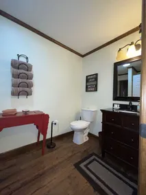 Bungalow-Ensuite-Standard-Hank's Cottage - Image 3