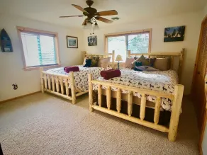 Majestic Mountain Getaway - Jenson's TreeHouse, a Spacious Cabin Retreat. - Image 4