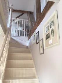 Spacious, light apartment sleeps up to four - Image 2