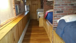 Awesome unique home right on the lake with huge yard, hot tub near Sunday river - Image 5