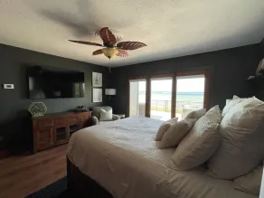 Loeb Lake House - sugar sand private beach - walking distance to Castle Farms - Image 4