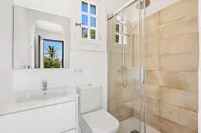 Luxusvilla mit Pool, Whirlpool und Meerblick und 5 Minuten zu Fuß zum Geschäft / Restaurants - Image 3