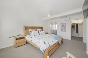 Fingal Dawn - family friendly home, just 5 min walk from the beach! - Image 4