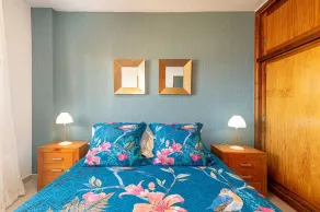 Elegant Candelaria apartment with ocean views - Image 2