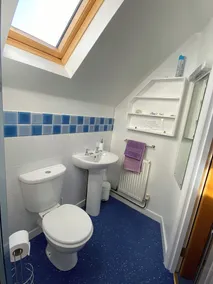 Spacious Eco friendly house, 5 beds, 4 bath, Fabulous Views, EV Charger - Image 3