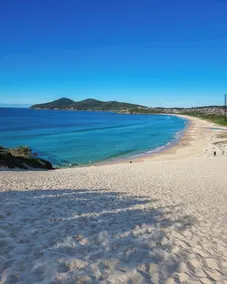 KICK BACK BEACH SHACK - BEACH,SURF & OCEAN VIEWS + WALK TO BEACH + PET FRIENDLY! - Image 4