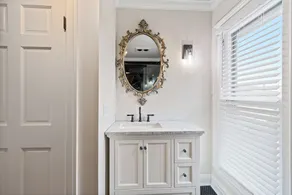 Prime Location, Walk Everywhere- Lux 2 Bedroom in Heart of Pittsford Village - Image 4