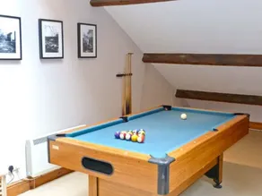 14 Riverside Walk - Image 3