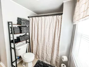 Reclaimed Historic Home 1min to Downtown-Sleeps 7! - Image 5