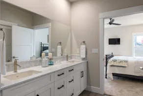 Seasons Guest Home - Image 4