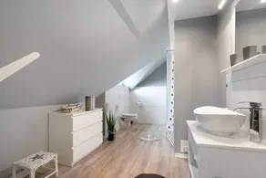 Appartamento Huus 39 – zona tranquilla in fondo a una strada, balcone e Wi-Fi - Image 2
