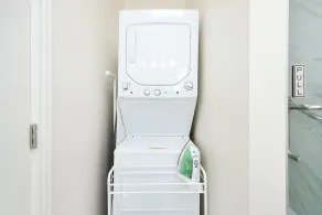New & Private Guesthouse: Gated, AC+Washer+Dryer, easy Parking in Cambrian Park - Image 2