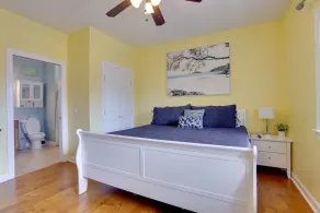 3 bedroom condo with oceanfront just steps away! - Image 5