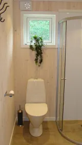 Ferienhaus NERBJÄRKEN , ruhige Lage, 150m vom See, Badesteg, Boot, Whirlpool. - Image 3