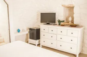 Villa Minni - Three Bedroom Villa, Sleeps 6 - Image 4