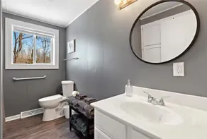 Private country setting! Close to water and other amenities! - Image 3