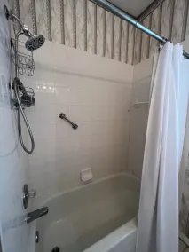 Exclusive Lely Resort House -Private Pool -Sleeps 6 - Image 4