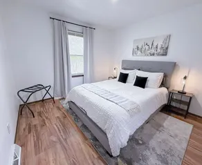 Beckwith Bungalow - Mins from Downtown & Local Favorites, Updated, Modern - Image 5