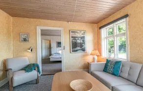 Stunning apartment in Aakirkeby - Image 4