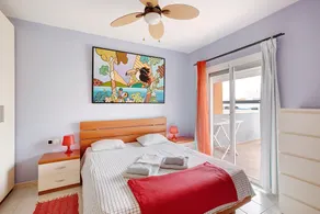 Holiday Home \"Tenerife Zen\" with Shared Pool and Wi-Fi - Image 5