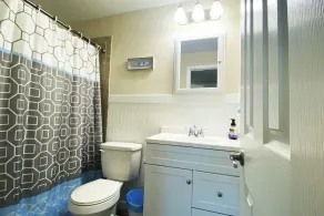 Space Coast Retreat: Games, Hot Tub, Fenced yard, Pool Table + Massage Chair - Image 4