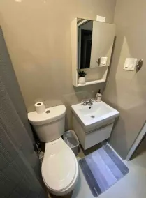 Comfy modern house near airport & beach - Image 2