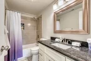 Hidden Gem of Renton ❇ 4 BD/ 2 BA Home ❇ Glam Bath - Image 4